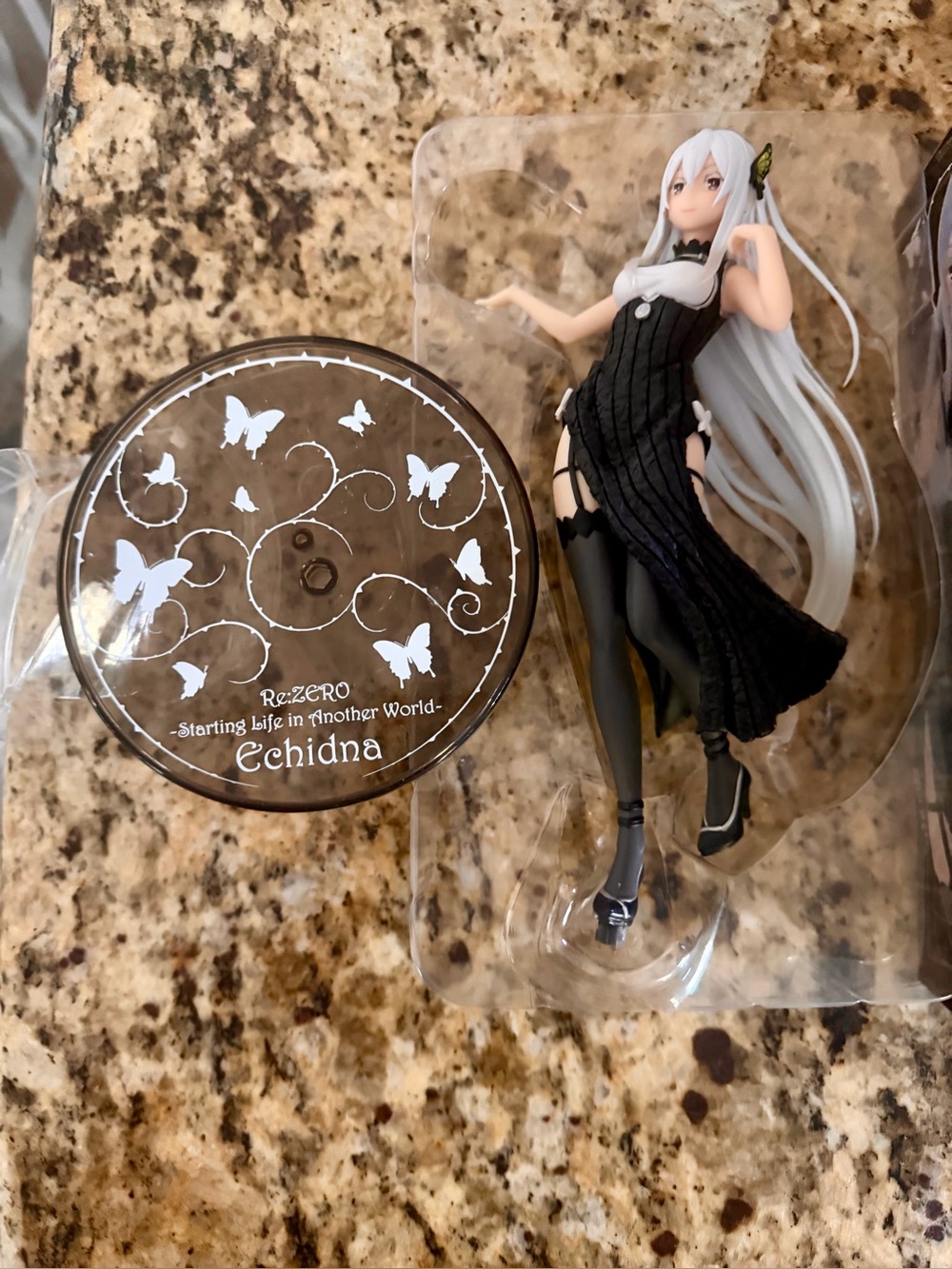 Coreful Japanese Anime silver f& Black Dress Figurine  - Beautiful well made